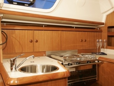 Sun Odyssey 32i