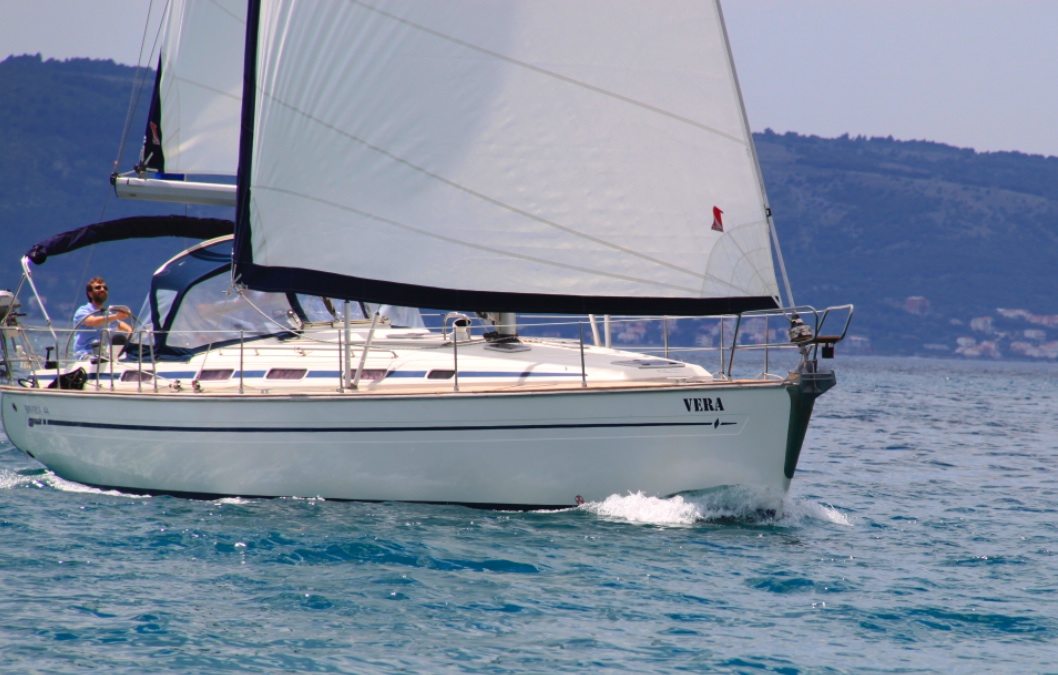 Bavaria 44