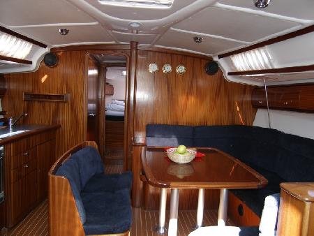 Bavaria 44