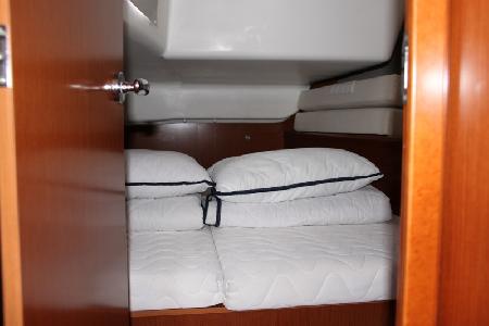 Oceanis 43