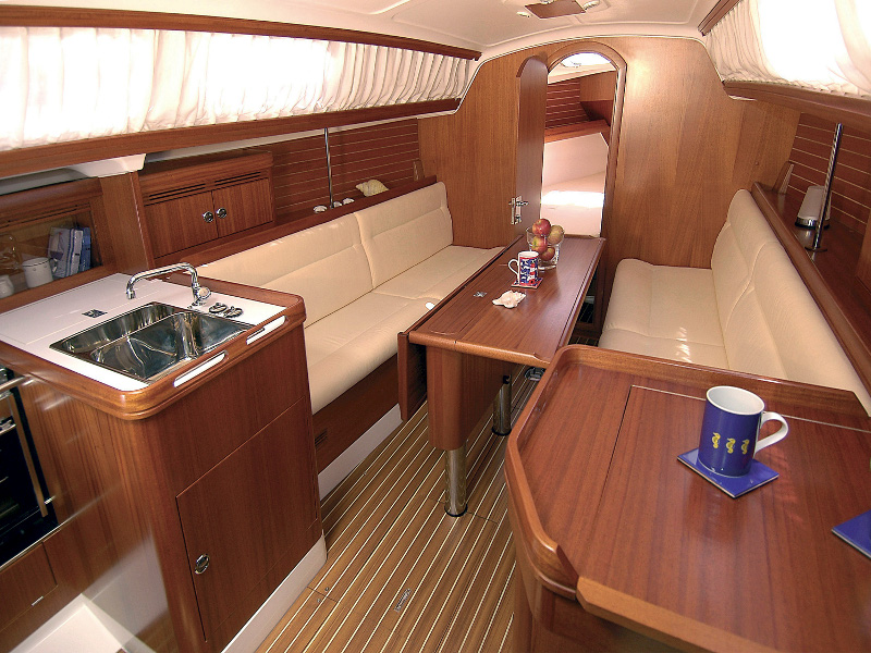 Elan 310