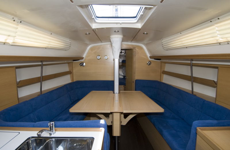 Elan 340