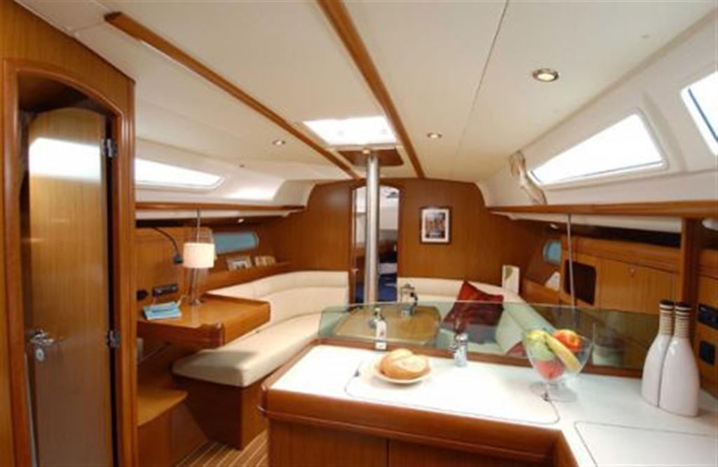 Sun Odyssey 36i