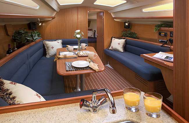 BAVARIA 33 Cruiser