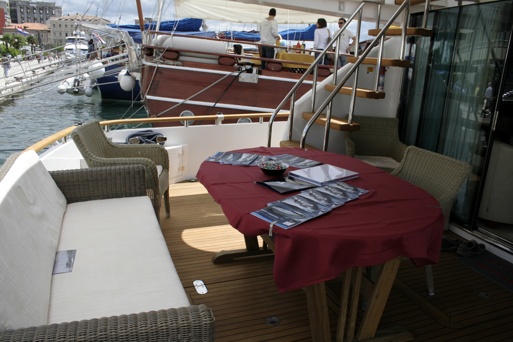Fairline Squadron 74