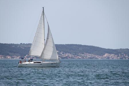 Oceanis 43