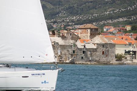 Oceanis 43