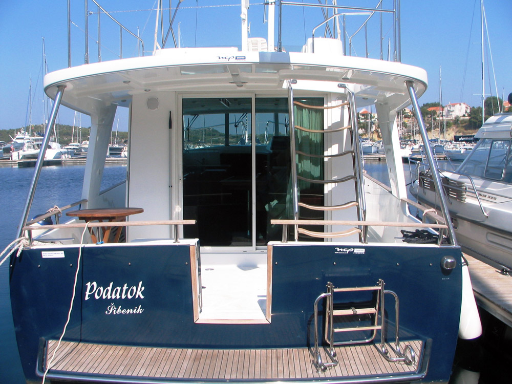 Benetau S. Trawler 42