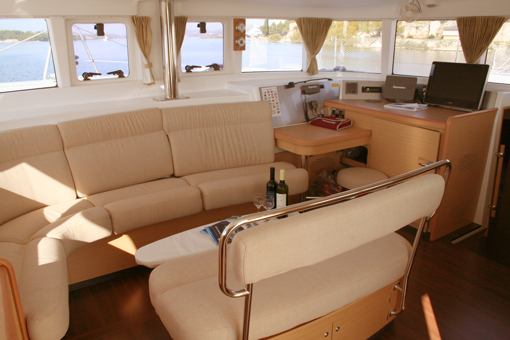 Lagoon 440