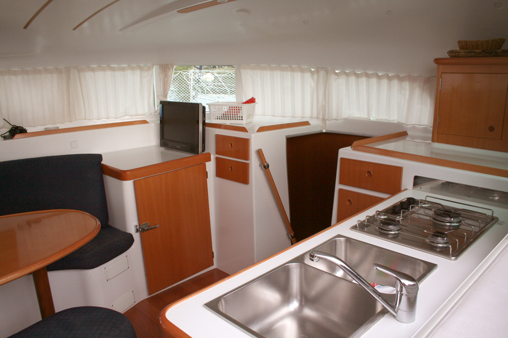 Lagoon 380 S2
