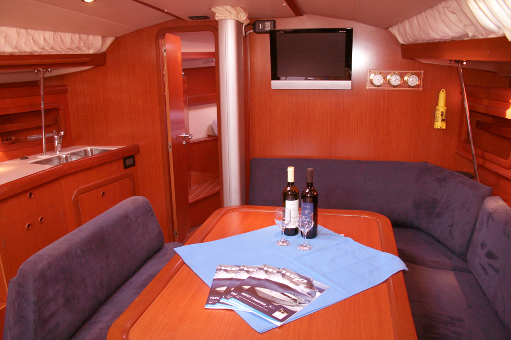Grand Soleil 43