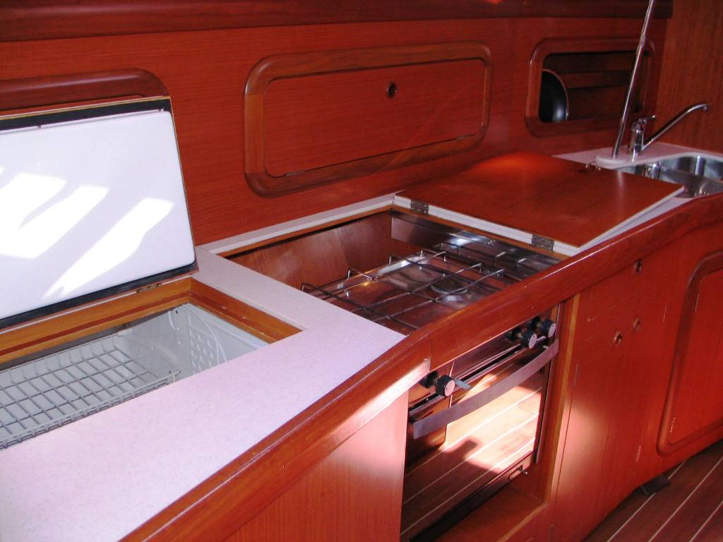 Grand Soleil 43