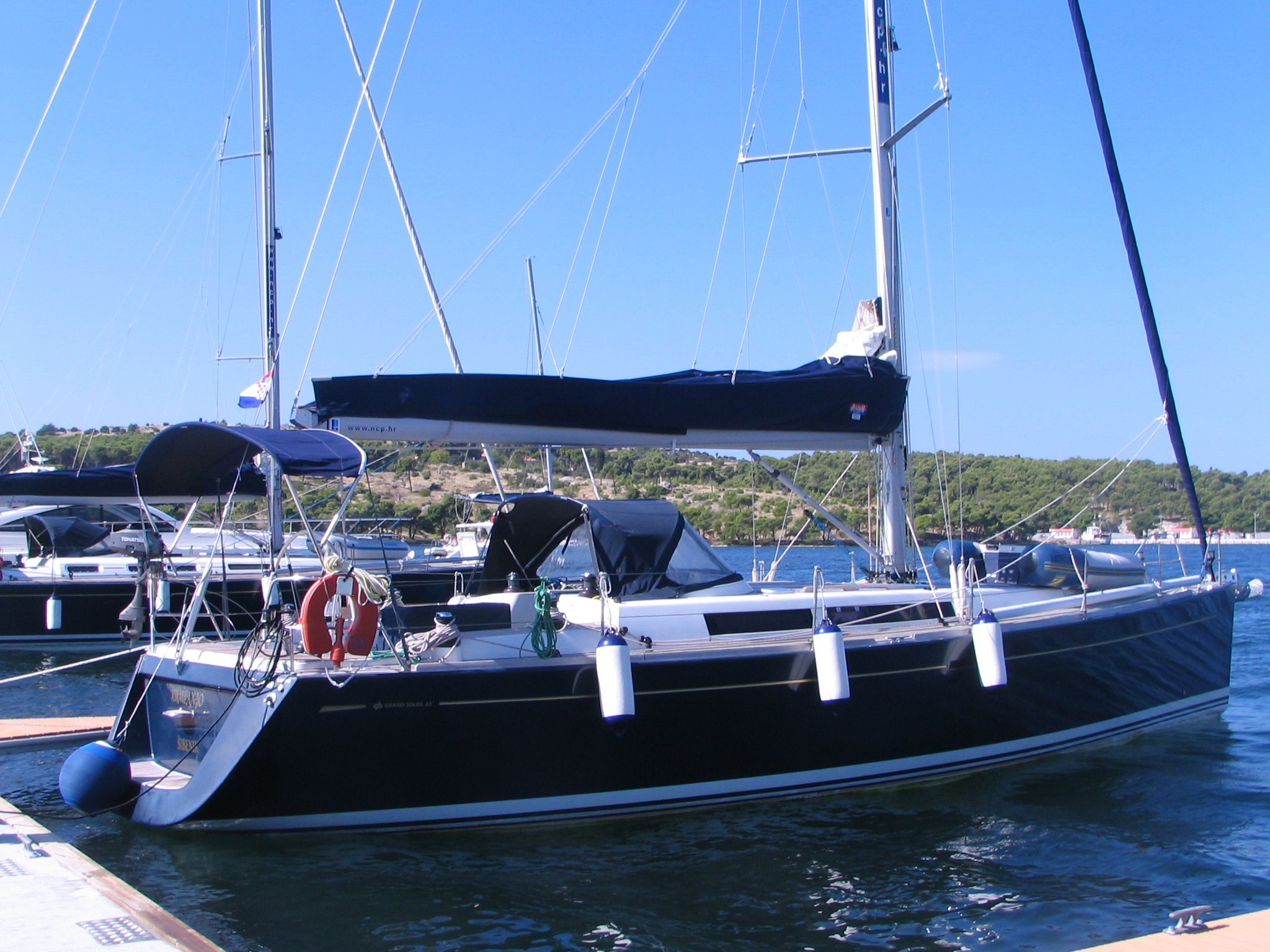 Grand Soleil 43