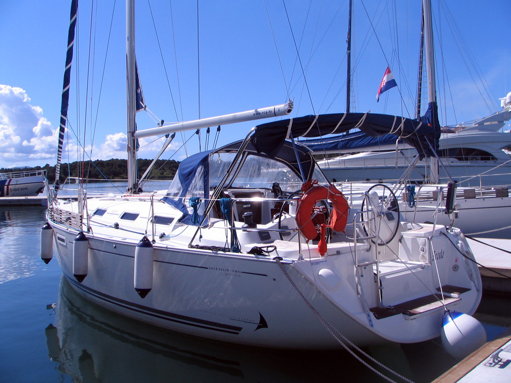 Dufour 385