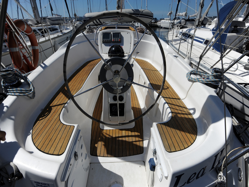Bavaria 32