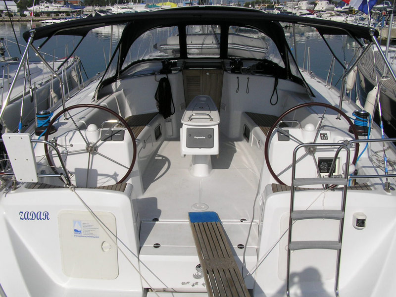 Cyclades 50.4