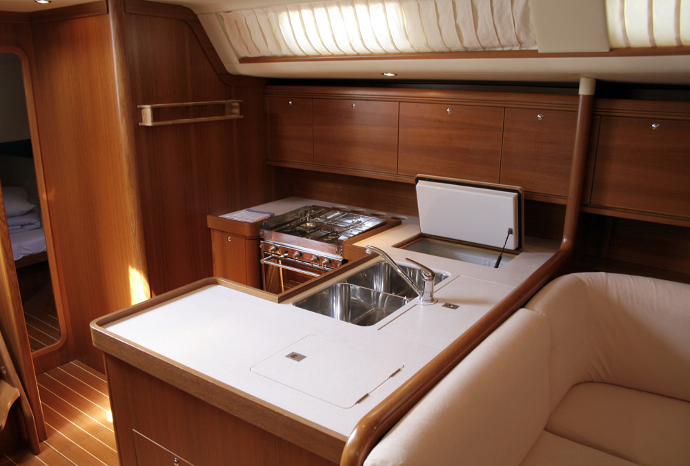 Grand Soleil 56