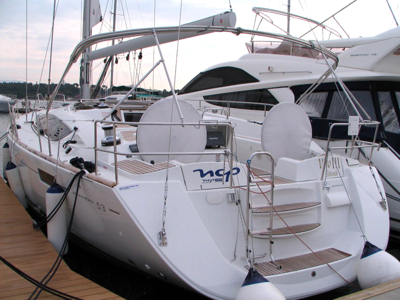 Jeanneau 53