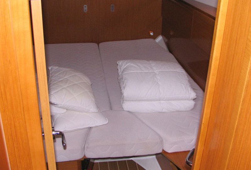 Jeanneau 53
