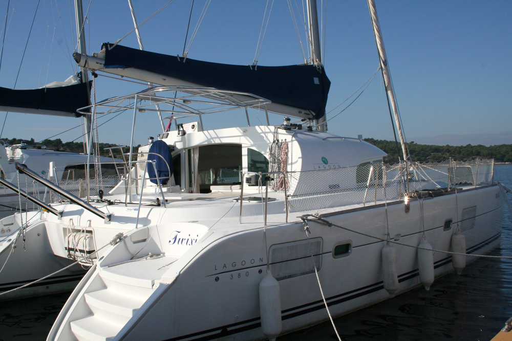 Lagoon 380 S2