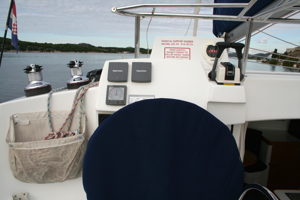 Lagoon 380 S2