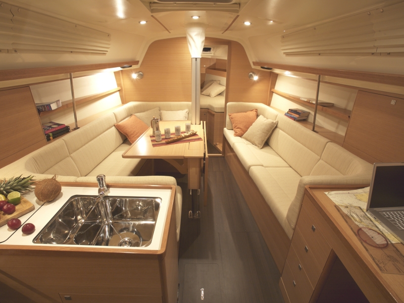 Elan 340