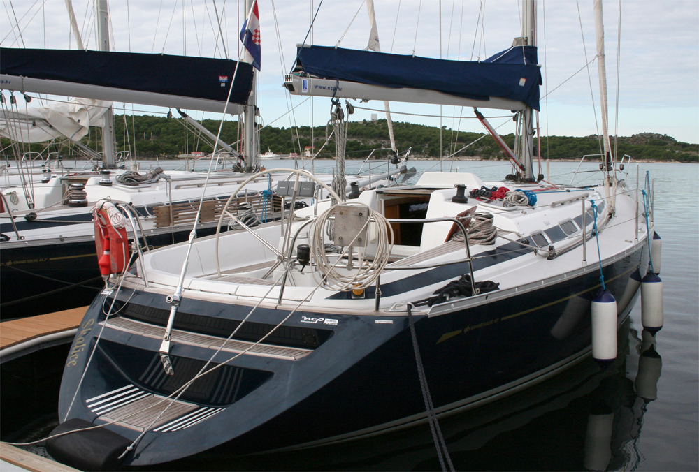 Grand Soleil 43