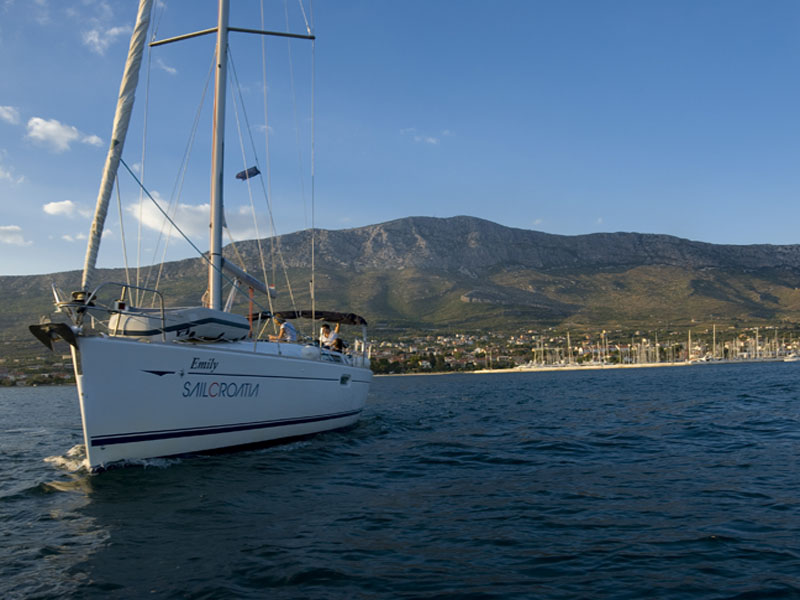Sun Odyssey 45