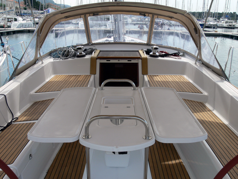 Jeanneau 53