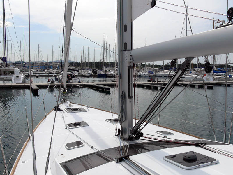 Jeanneau 53