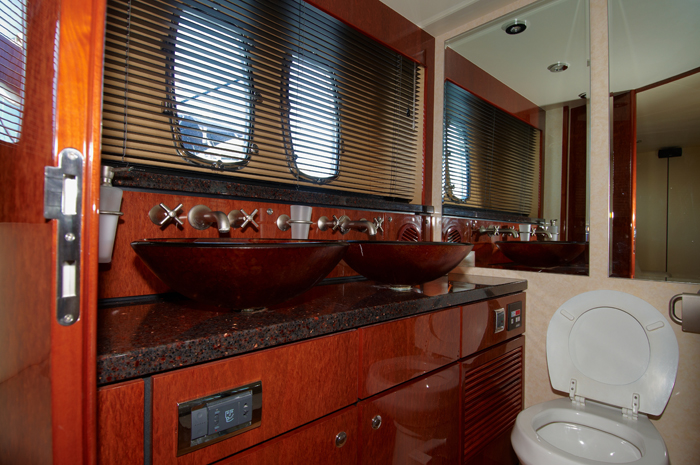 Fairline Squadron 74