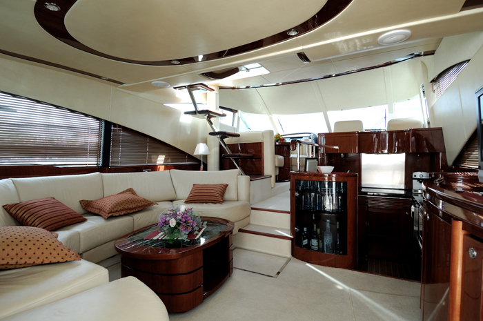 Fairline Squadron 58
