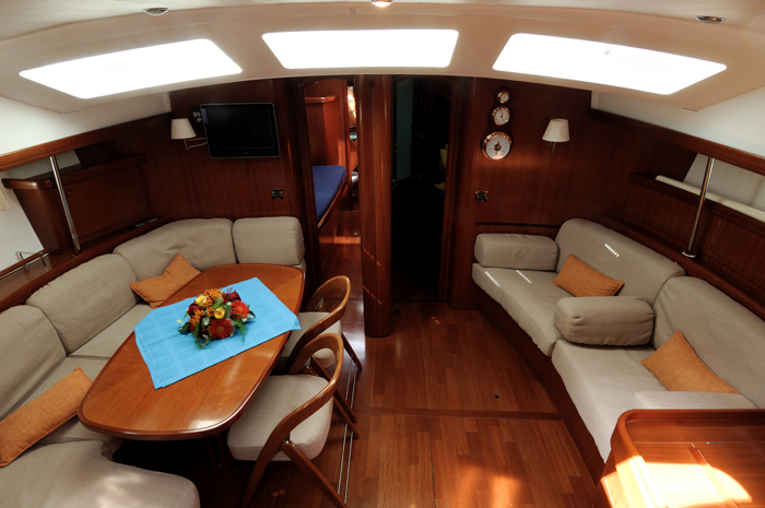 Beneteau 57