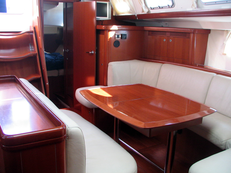 Oceanis Clipper 523