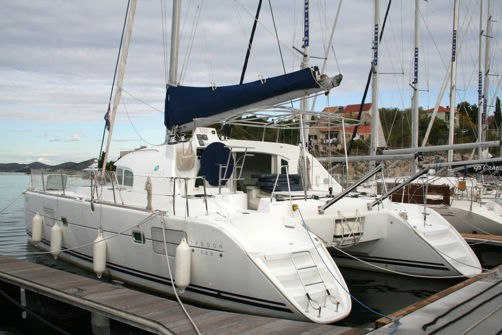 Lagoon 380 S2