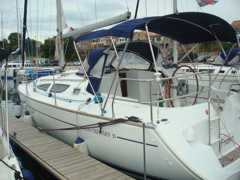 Sun Odyssey 35