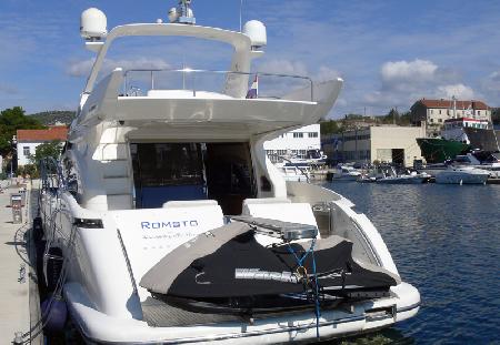 Azimut 55
