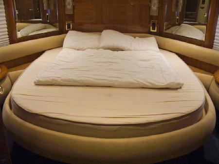 Azimut 55