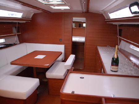 Dufour 445