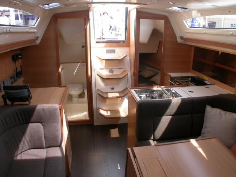 Elan 340