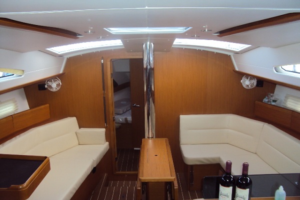 Jeanneau 42 DS