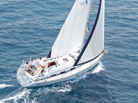 Bavaria 33