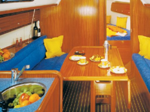 Bavaria 32