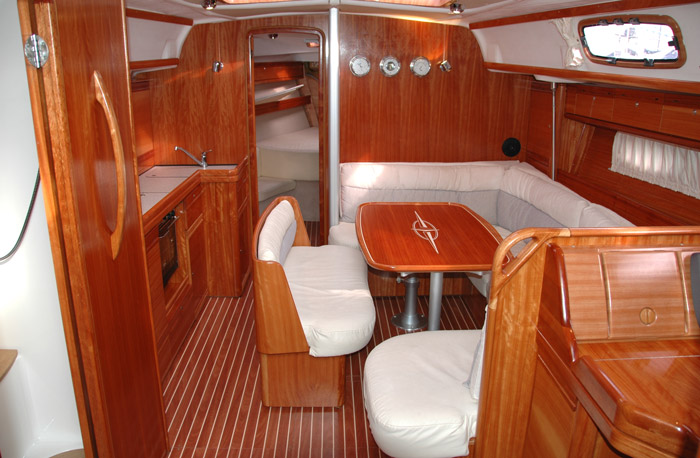 Bavaria 39