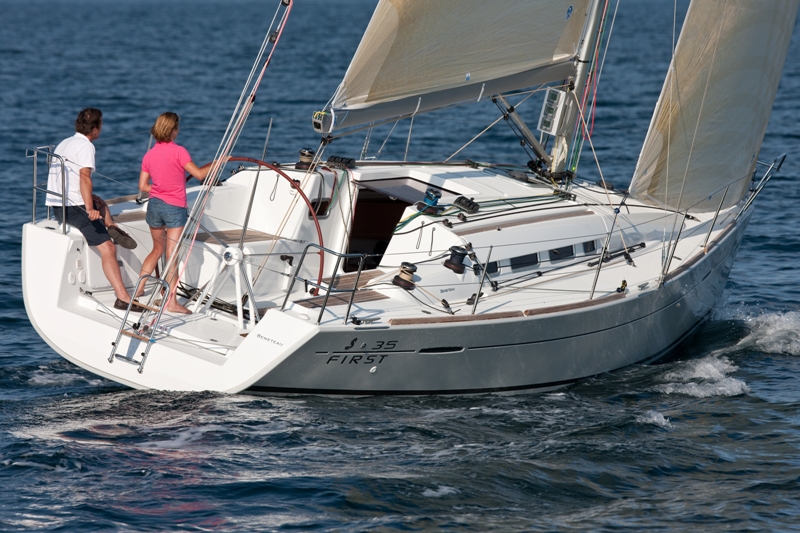 Beneteau First 35