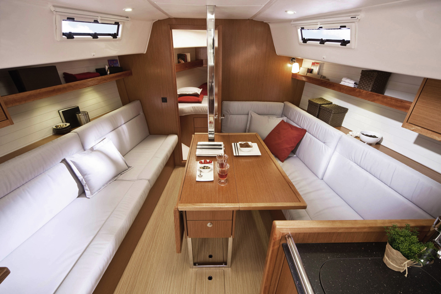 Bavaria Cruiser 32
