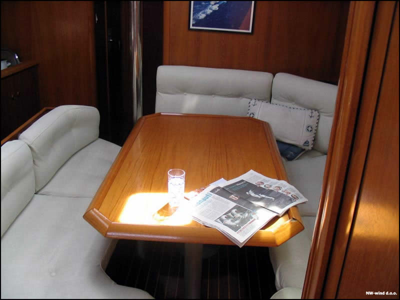 Sun Odyssey 42.2