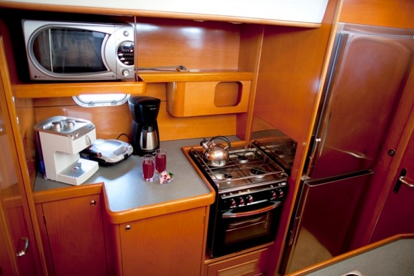Lagoon 470
