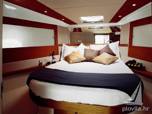Lagoon 380