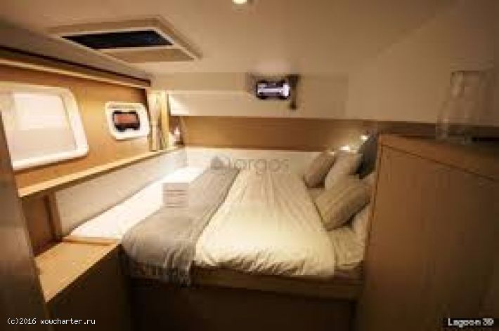 Lagoon 39 Owner Version
